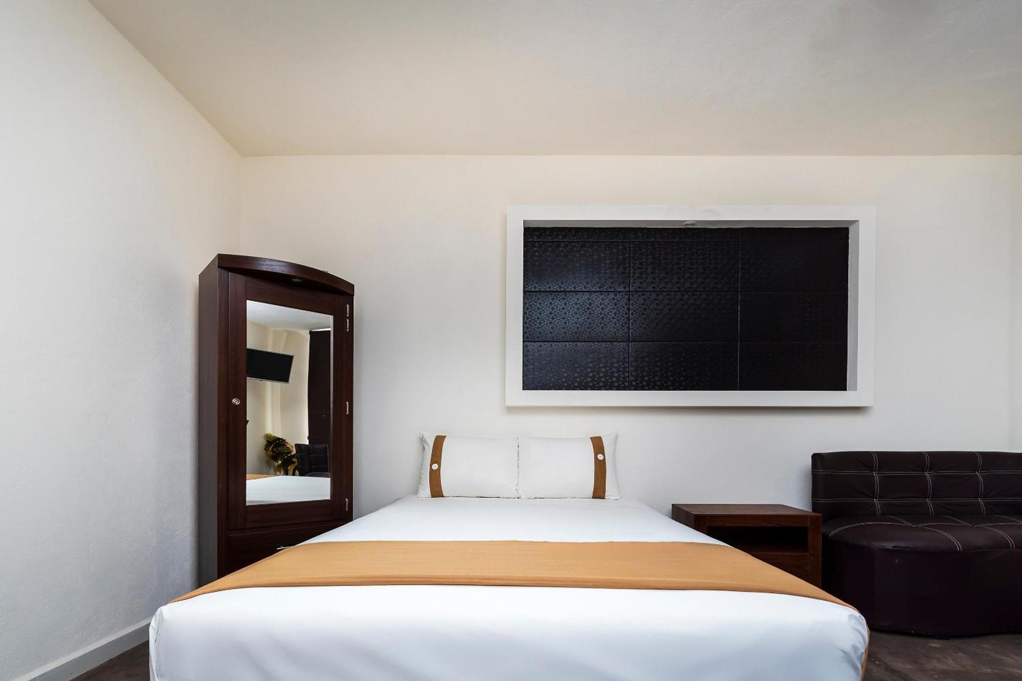 Capital O Hotel Joyma Suites, San Luis San Luis Potosí Eksteriør bilde